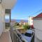 Apartments with a parking space Mali Rat (Omis) - 7482 - Sumpetar