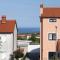 Apartments with a parking space Peroj, Fazana - 7516