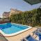 Holiday house with a swimming pool Podstrana, Split - 7539