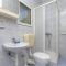 Apartments by the sea Seget Vranjica, Trogir - 5964 - Сегет-Враниця