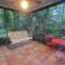 Cheerful 2 BR Near Colleges, Downtown, Attractions