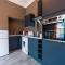 Art-Filled Bohemian 1 Bedroom Apt 2 Beds Colourful Praise Inn Apartment