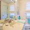 2 Decks + Beach Access: Oceanfront Getaway!