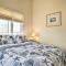 2 Decks + Beach Access: Oceanfront Getaway!