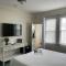 Hotel Macomber ADULTS ONLY