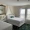Hotel Macomber ADULTS ONLY