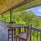 Mountain Escape with Stunning Views!