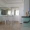Apartamentos com vista para o mar - Angela Flats