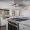 THREE TREE VILLA w/ EV Charging - Yucca Valley