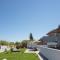 Sunnyside Villas, ideal for vibrant stays,By ThinkVilla - Pigianos Kampos