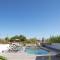 Sunnyside Villas, Just Steps to the Beach & Restaurants, By ThinkVilla