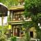 Three Dewis Guest House