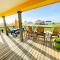 Laidback, Spacious Luxury with Hot Tub, Fully Stocked and Private Beach Access