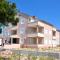 Apartments with parking space Vodice - 10022