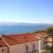 Apartments with a parking space Duce, Omis - 9437 - Dugi Rat