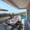 Villa Dorso with heated pool