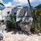 Tiny House RV, Kayak