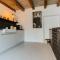 Villa LISA - VILLA WITH SWIMMING POOL AND HUGE GARDEN - 莫济列