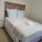 BF Dlamini Guesthouse - Amanzimtoti