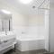 Macquarie Waters Boutique Apartment Hotel