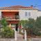 Apartments by the sea Korcula - 10042