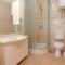 Apartments with parking space Lumbarda, Korcula - 9474