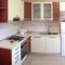 Apartments with parking space Lumbarda, Korcula - 9474