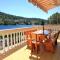 Apartments by the sea Brna, Korcula - 10057 - Smokvica