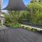 The Family Bach - Cable Bay Holiday Home