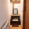 Bramble Cottage - Cosy 2 Bed With Deluxe HOT TUB & Log Burner