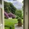 Plas yn Yale with mountain views from all windows - ريكسهام