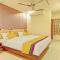 Itsy Hotels Sri Sai Grand Inn