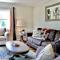 4 bdr Cottage, Edinboro Lake Views, Dogs Welcome