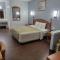 Scottish Inn & Suites