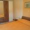 Apartment Cres 12609a