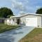 Cozy 3-bed home close to beautiful beaches.