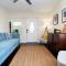 Beachy Bungalow for Family Fun! Walk to beach! - Pensacola