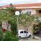 Apartments with a parking space Vir - 13686