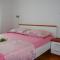 Apartments by the sea Sumartin, Brac - 14703