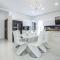 Luxury villa with a swimming pool Stobrec, Split - 14700