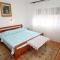 Apartments by the sea Trogir - 15011