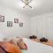 PRIME 3 BED HOUSE to BICESTER OUTLET for 8 People by Platinum Key Properties