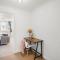 PRIME 3 BED HOUSE to BICESTER OUTLET for 8 People by Platinum Key Properties - Bicester