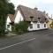 Quirky 18th Century Thatched Cottage - Great Staughton