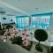 Sunny Blue Hotel