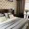 ian Hotel