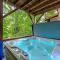 Bear Pause Cabin 3 BR/3BA Amazing view of the Lake - Seven Devils