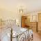Lark's Rise Cottage - Onecote