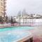 True Ski-in Ski-Out Luxury 3bd with huge views