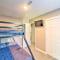 Charming Retreat Less Than 2 Mi to Cranfield Marina!